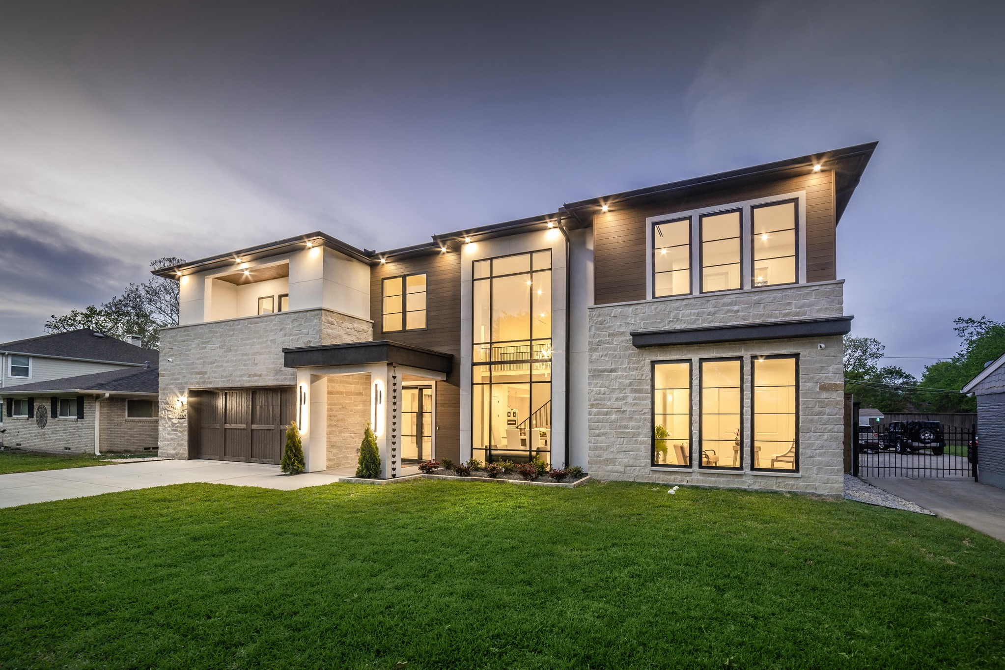 3667 Ingleside Drive Dallas TX 75229