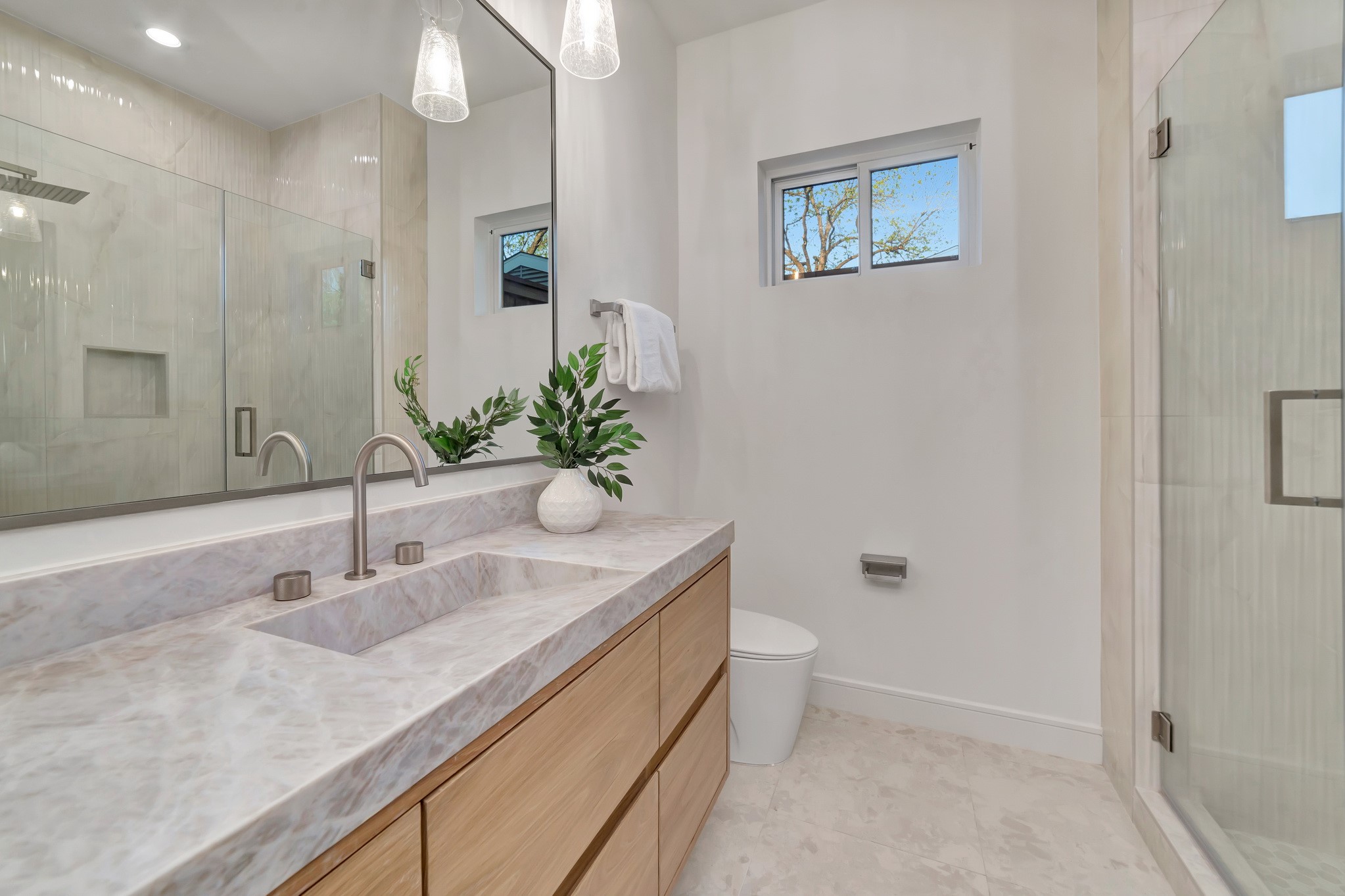 3667 Ingleside Drive Dallas TX 75229