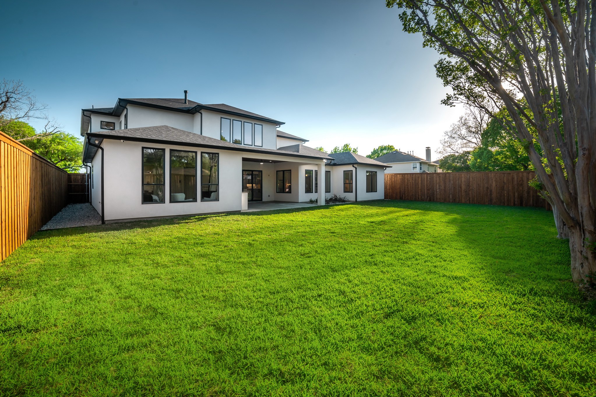 3667 Ingleside Drive Dallas TX 75229