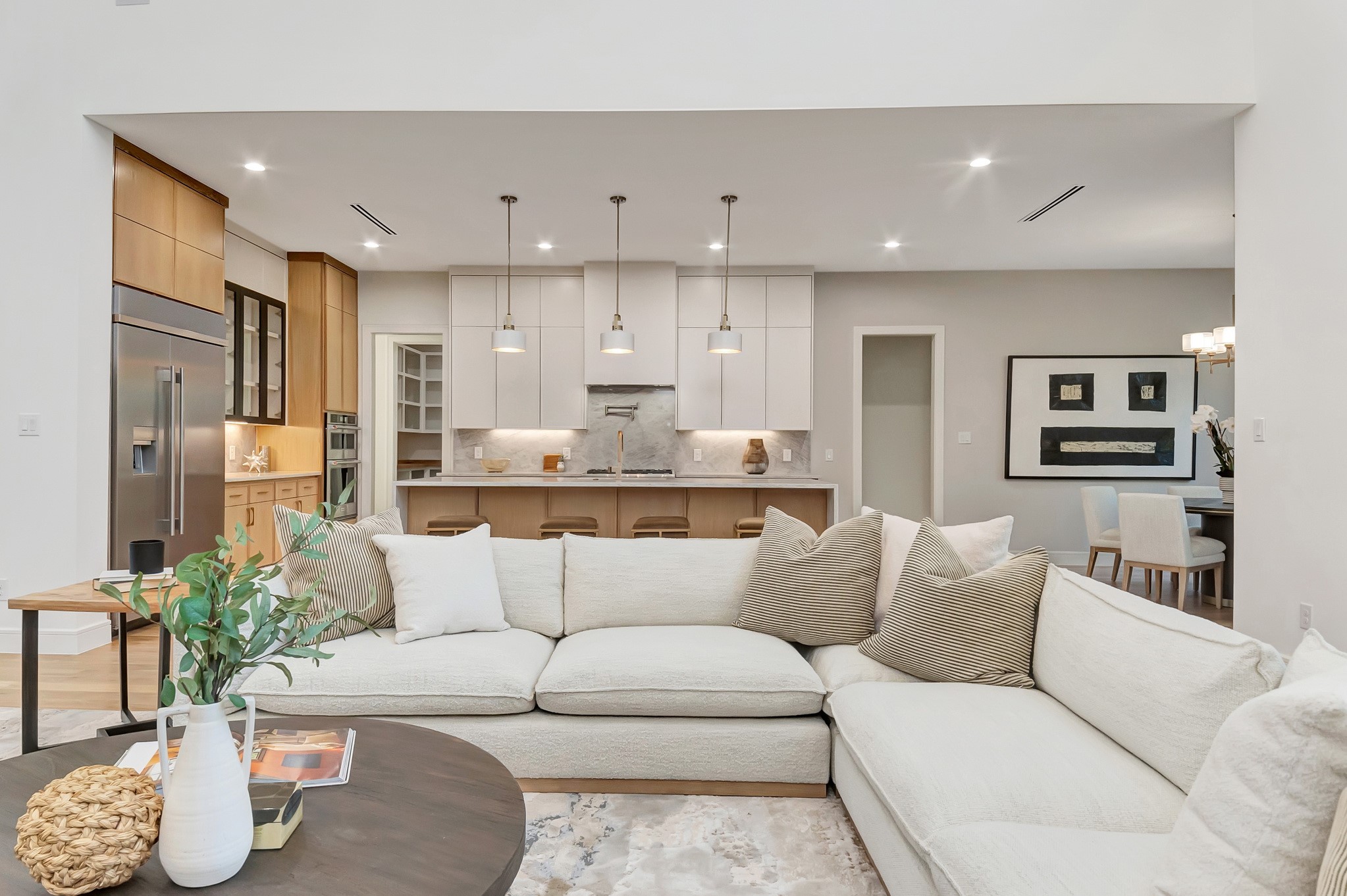 3667 Ingleside Drive Dallas TX 75229