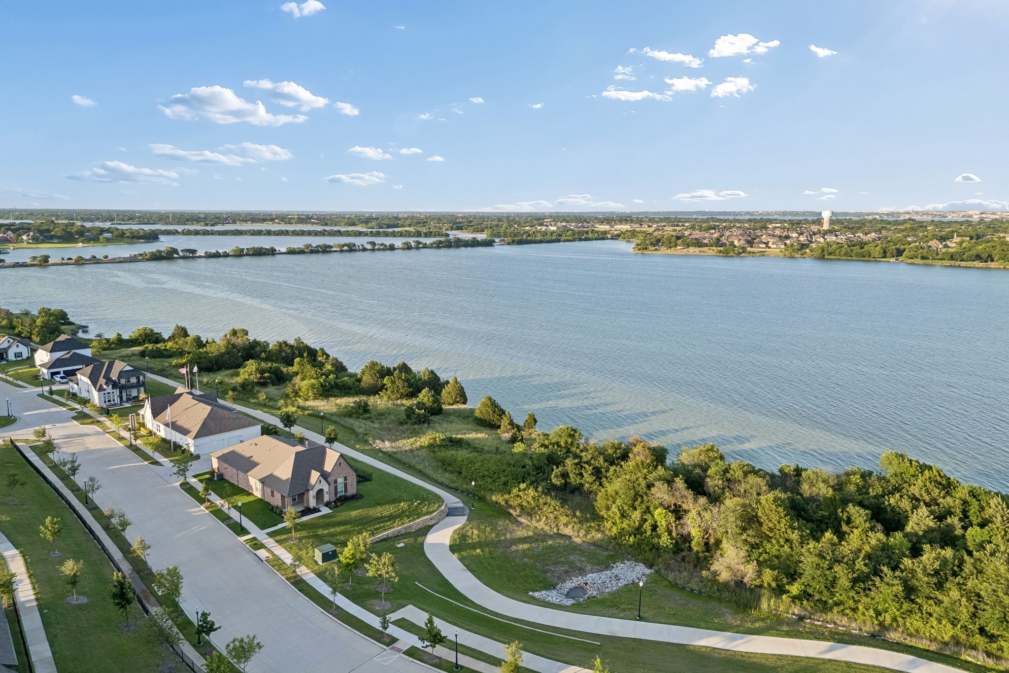 2516 Ballaster Mews Rowlett TX 75088
