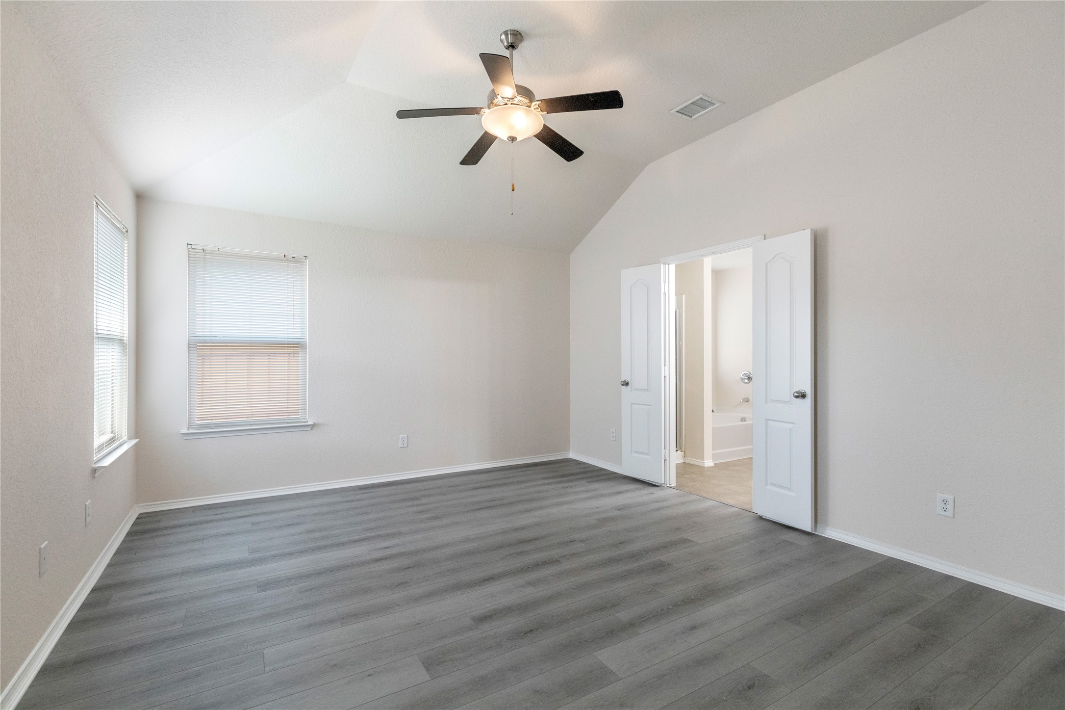 5140 Mirror Lake Drive Haltom City TX 76117