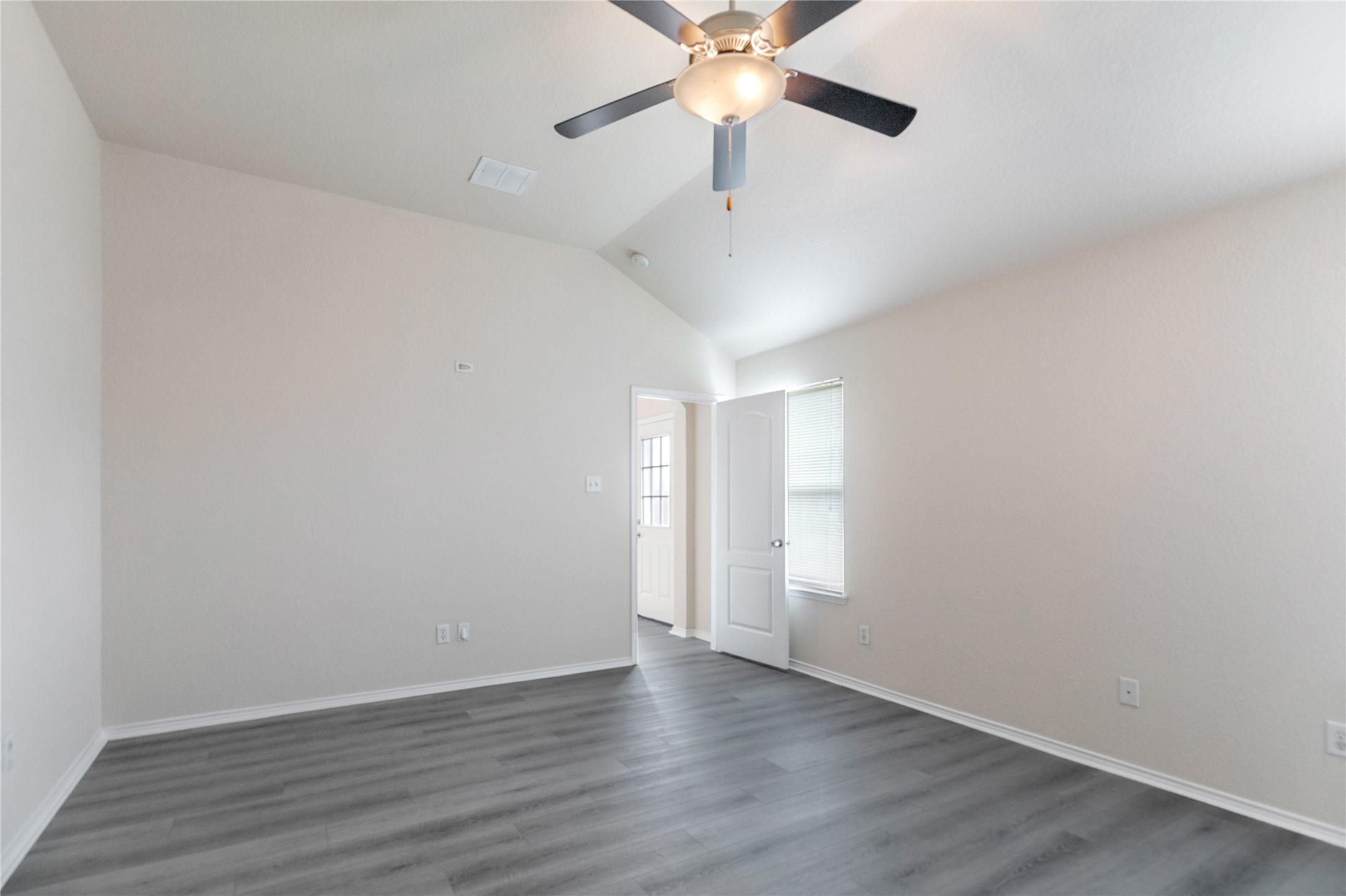 5140 Mirror Lake Drive Haltom City TX 76117