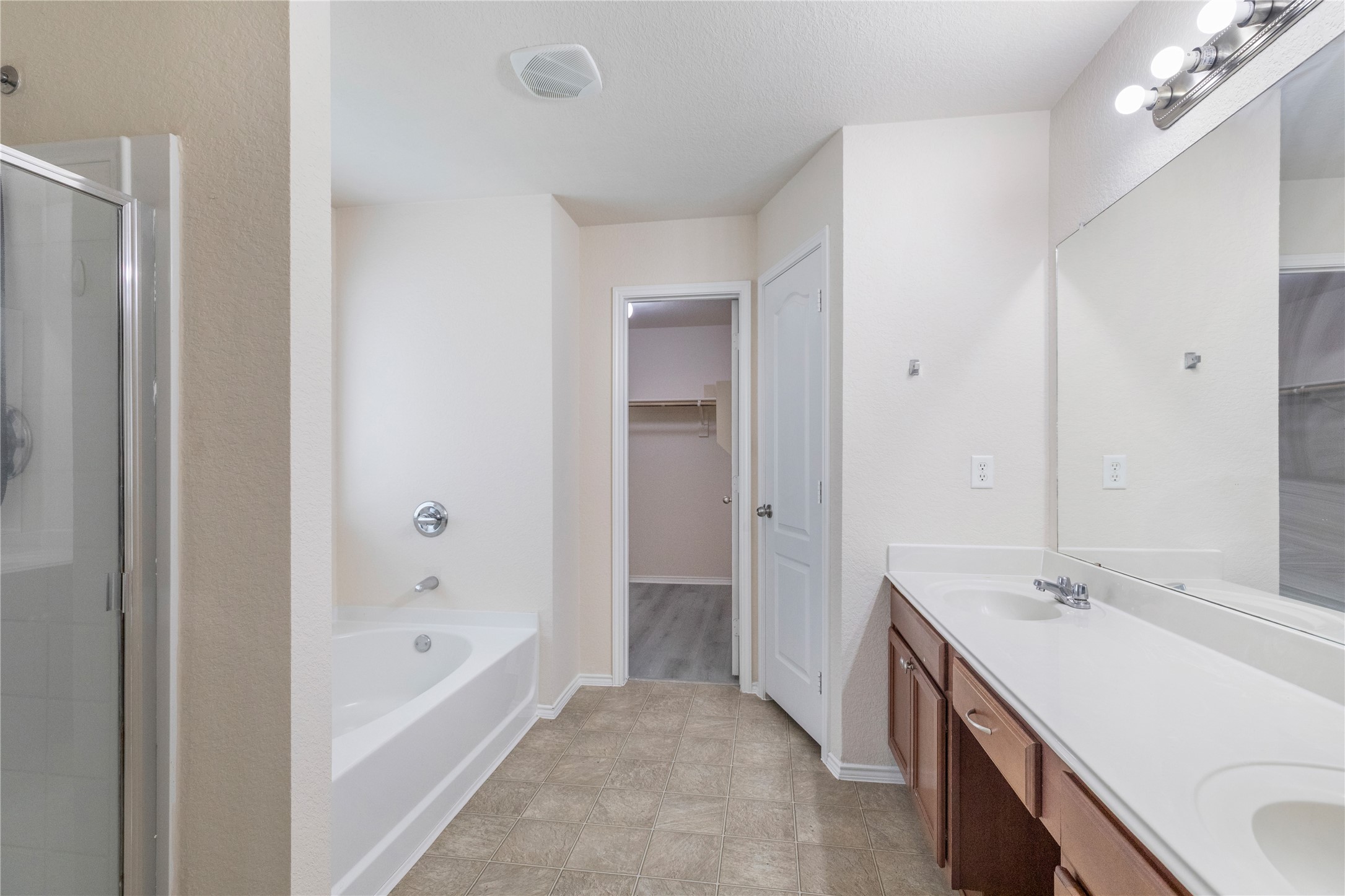 5140 Mirror Lake Drive Haltom City TX 76117