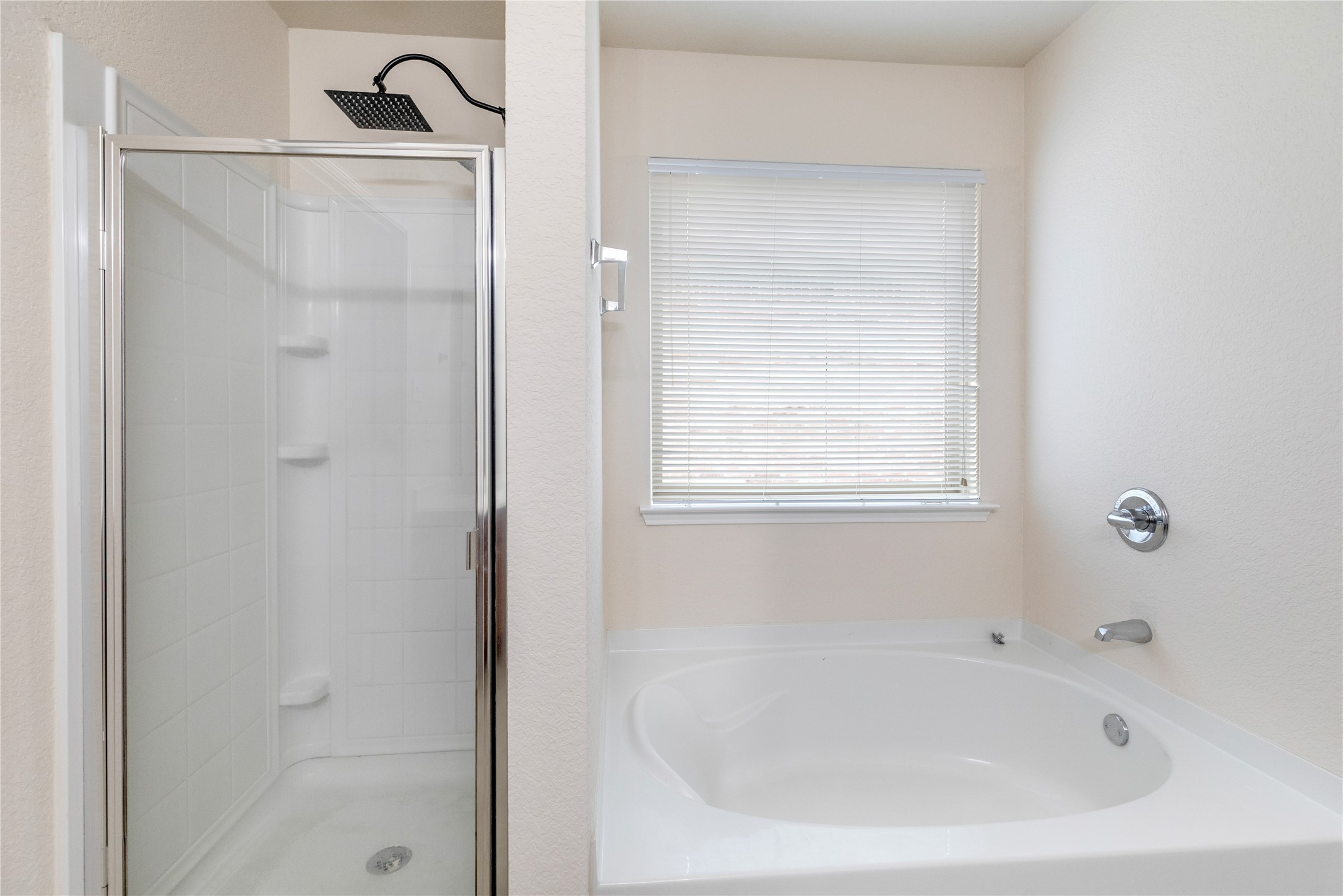 5140 Mirror Lake Drive Haltom City TX 76117