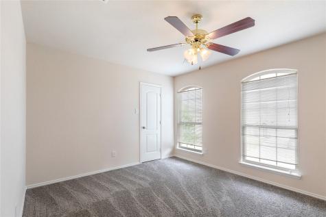 5140 Mirror Lake Drive Haltom City TX 76117
