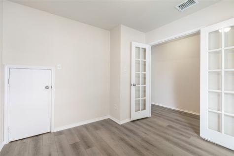 5140 Mirror Lake Drive Haltom City TX 76117