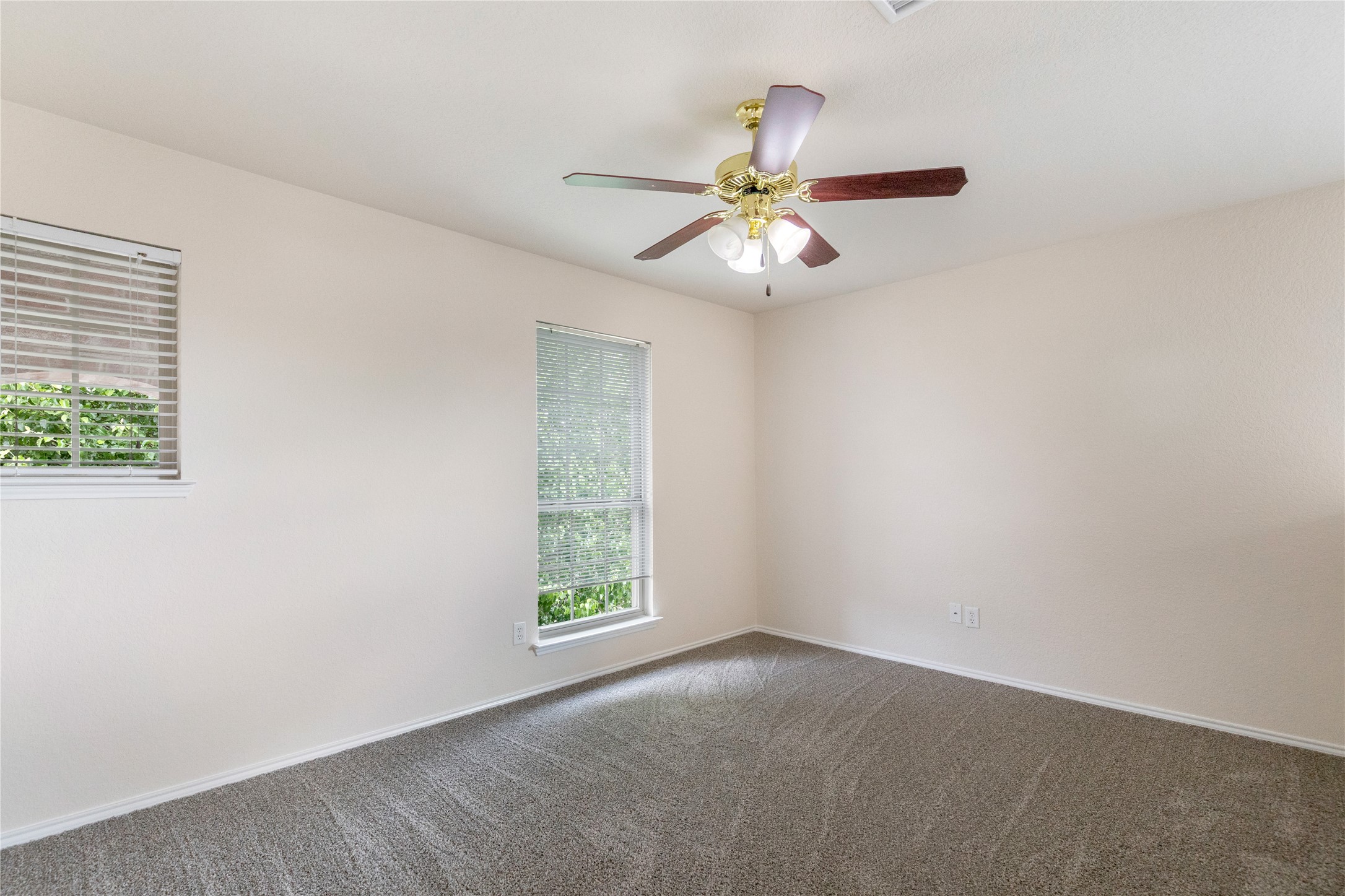 5140 Mirror Lake Drive Haltom City TX 76117
