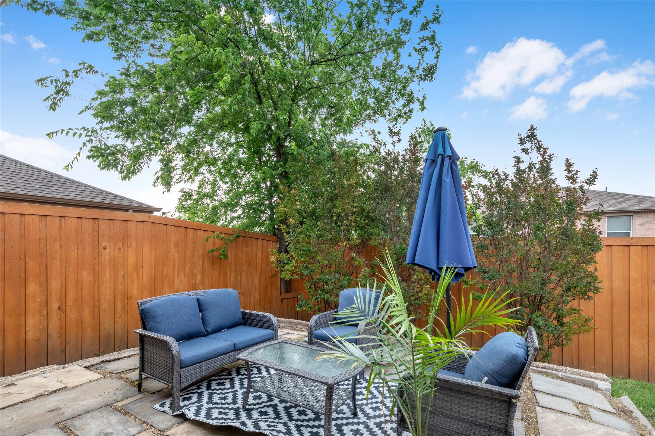 5140 Mirror Lake Drive Haltom City TX 76117