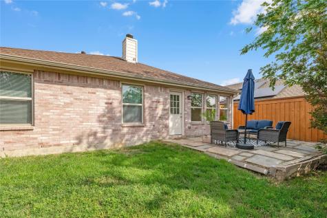 5140 Mirror Lake Drive Haltom City TX 76117