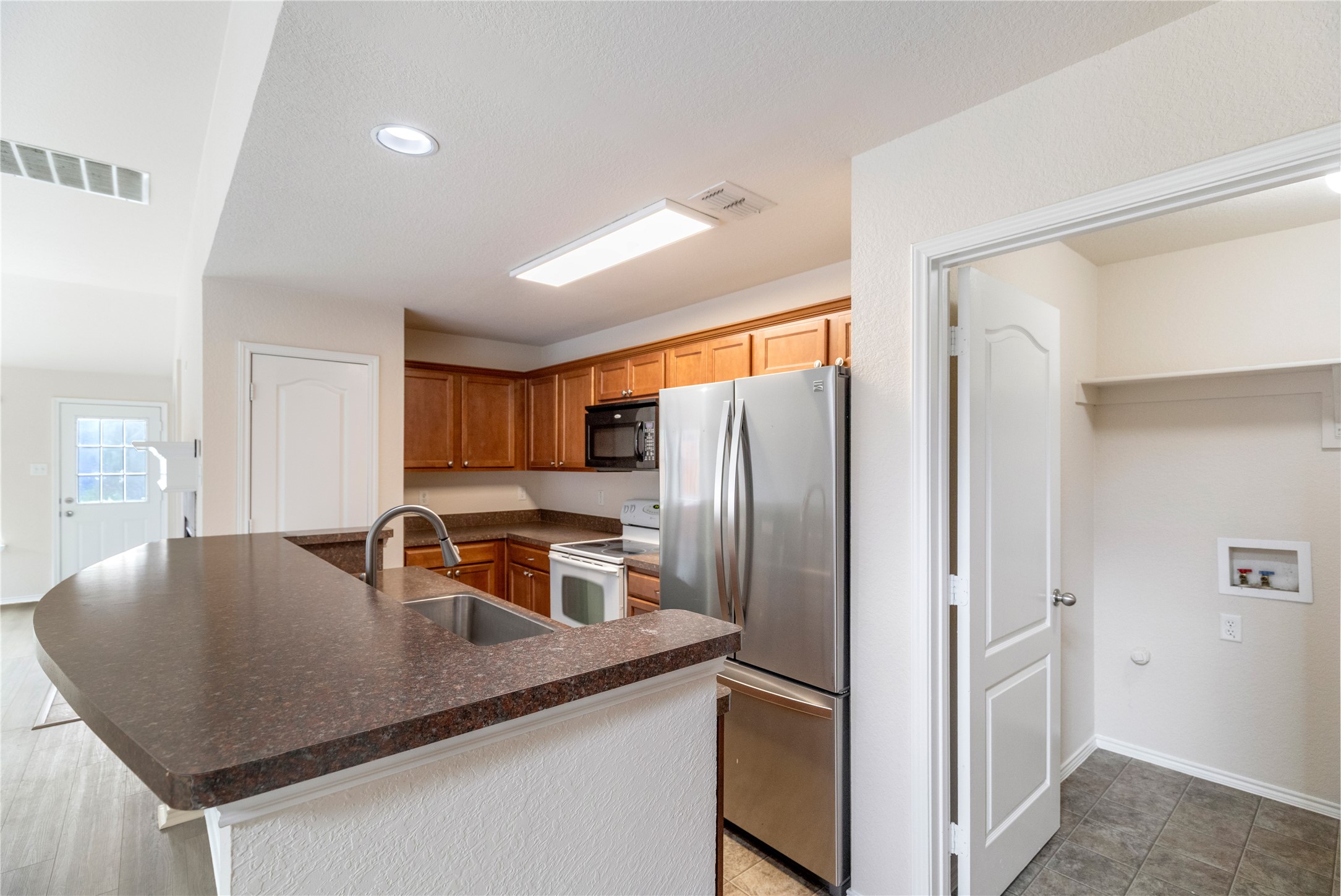 5140 Mirror Lake Drive Haltom City TX 76117