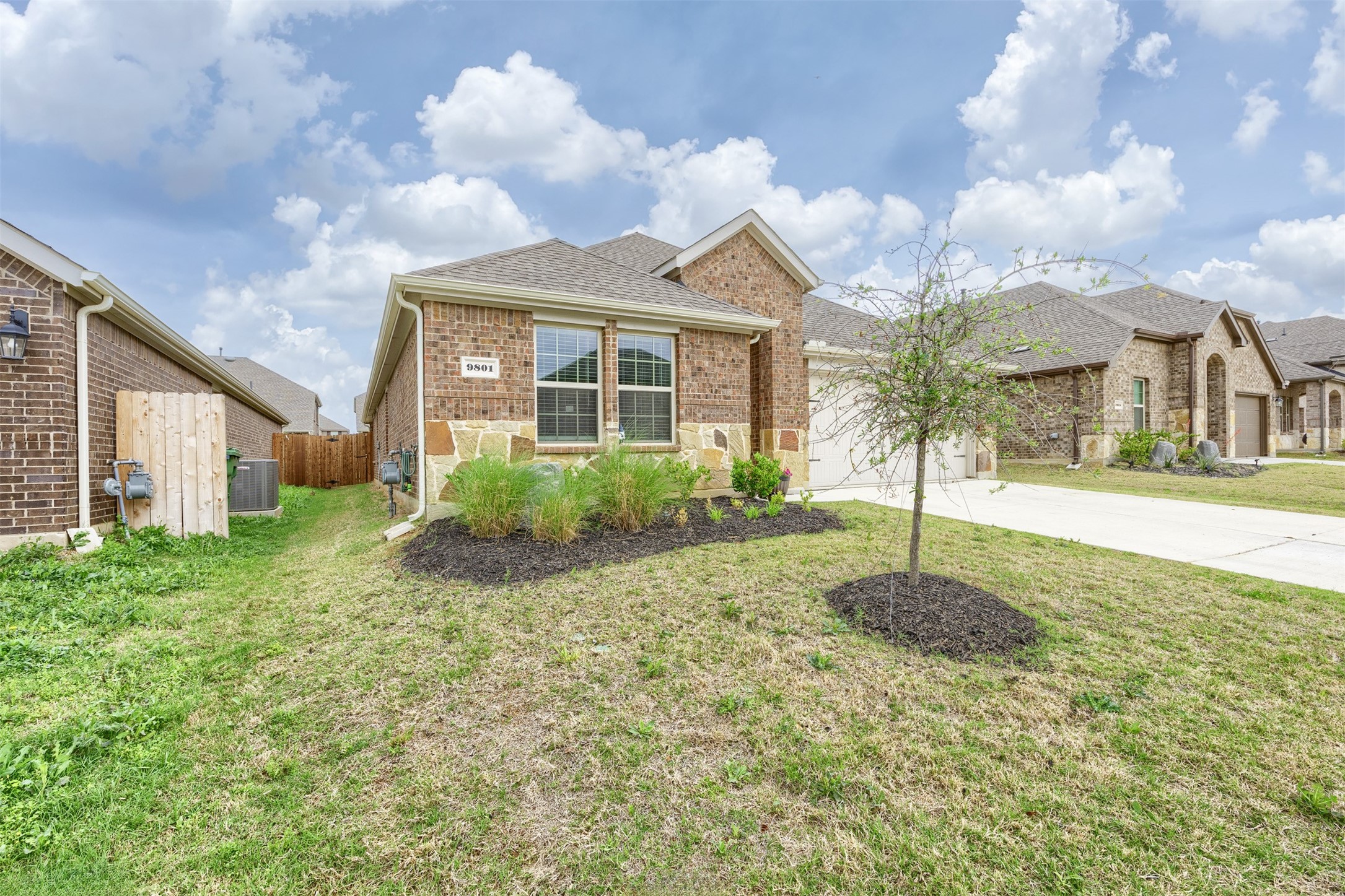9801 Elk Falls Lane Aubrey TX 76227