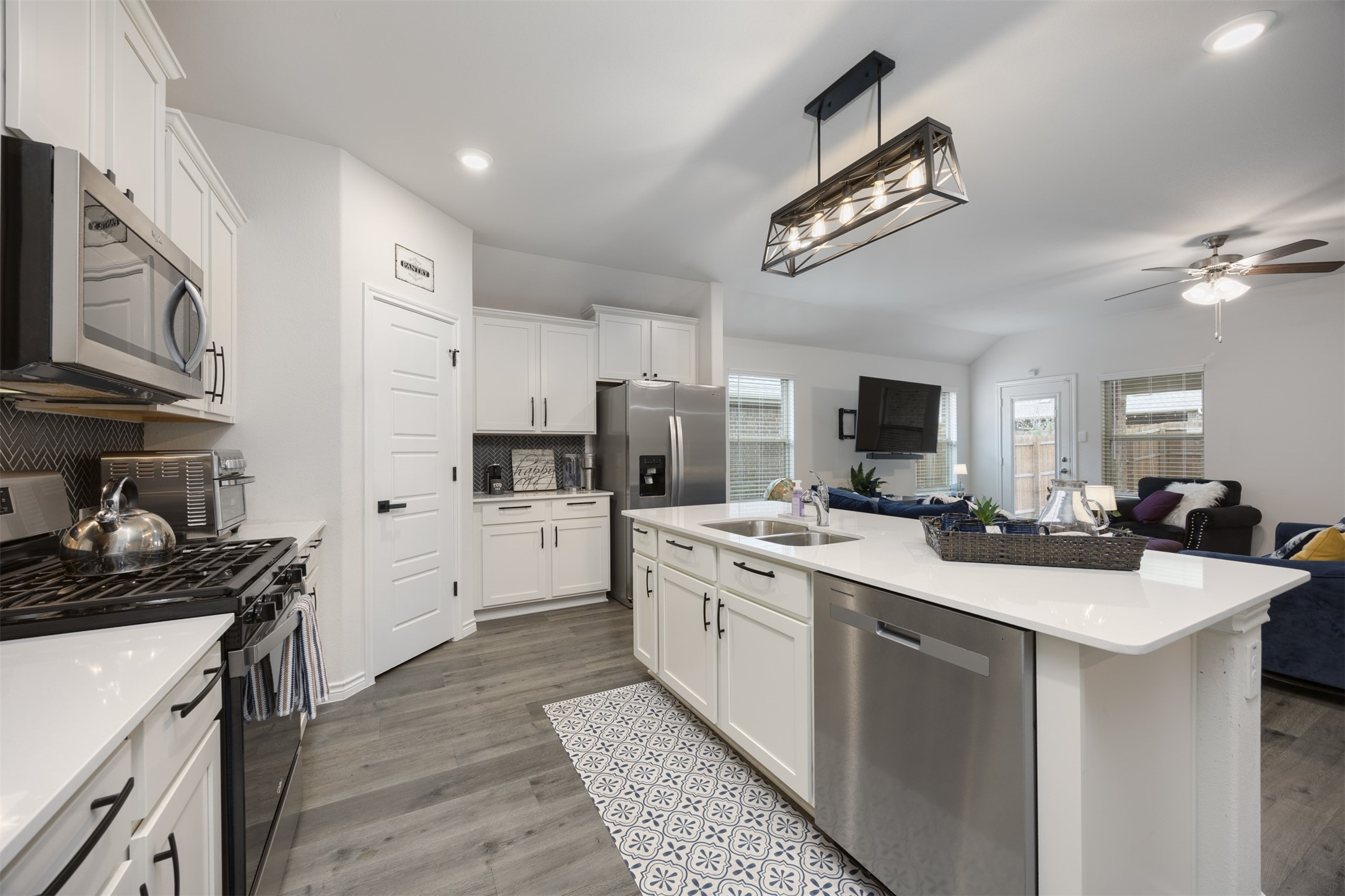 9801 Elk Falls Lane Aubrey TX 76227