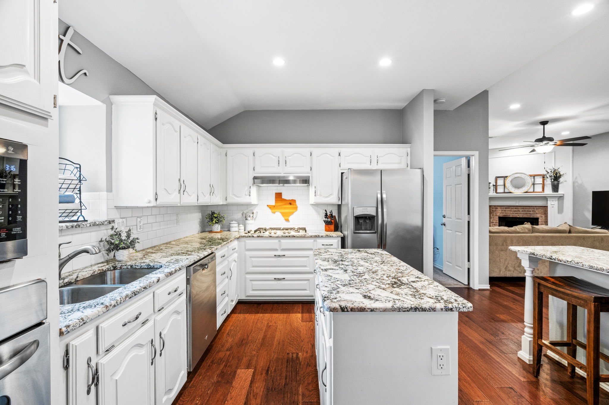 2302 Randi Road Rowlett TX 75088