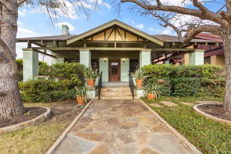 2244 Mistletoe Boulevard Fort Worth TX 76110