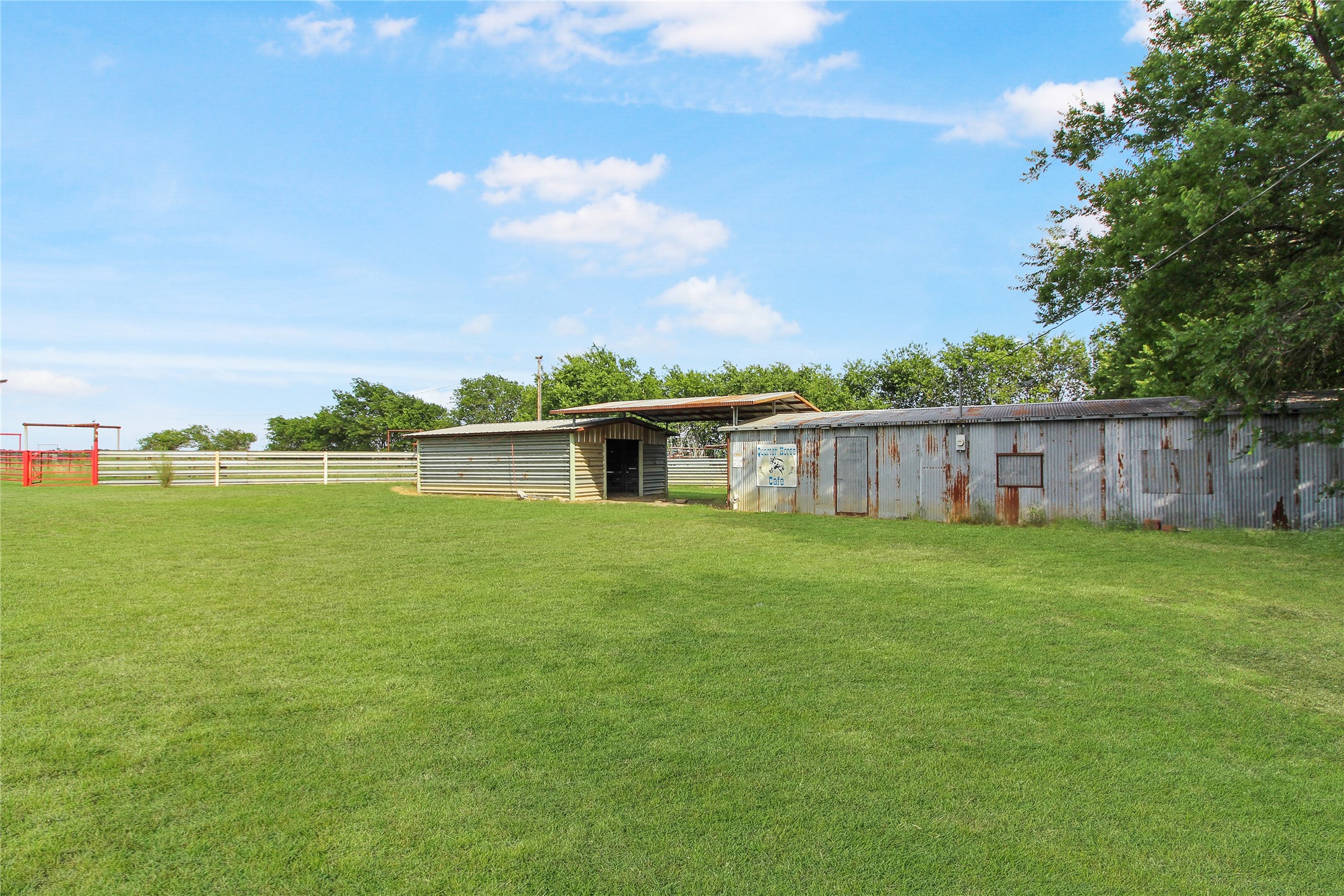 455 Hughes Cemetery Road Italy TX 76651