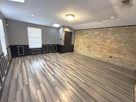 3042 Kiestridge Drive Dallas TX 75233
