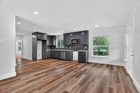 4828 Staples Avenue Fort Worth TX 76133