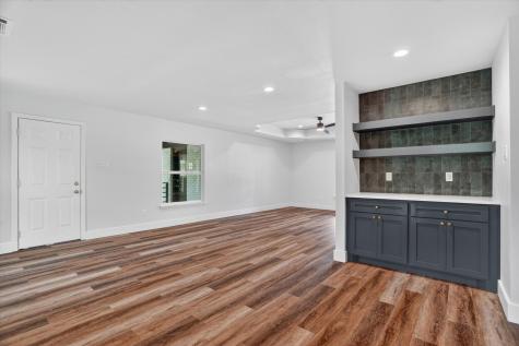 4828 Staples Avenue Fort Worth TX 76133