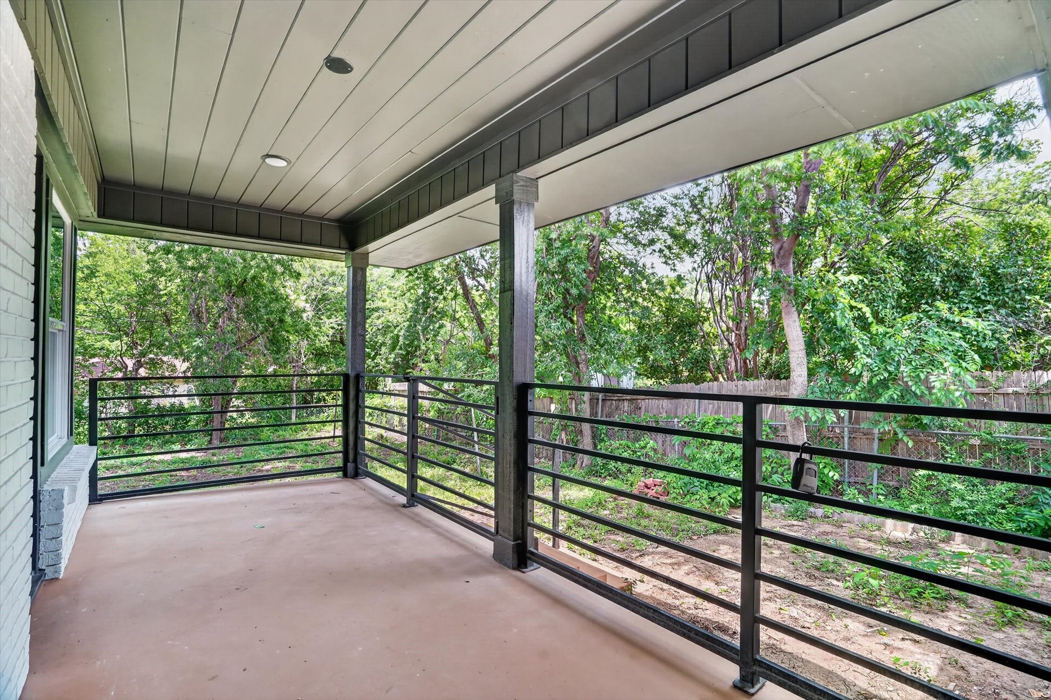 4828 Staples Avenue Fort Worth TX 76133