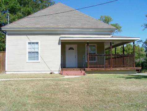 901 W Day Street Denison TX 75020