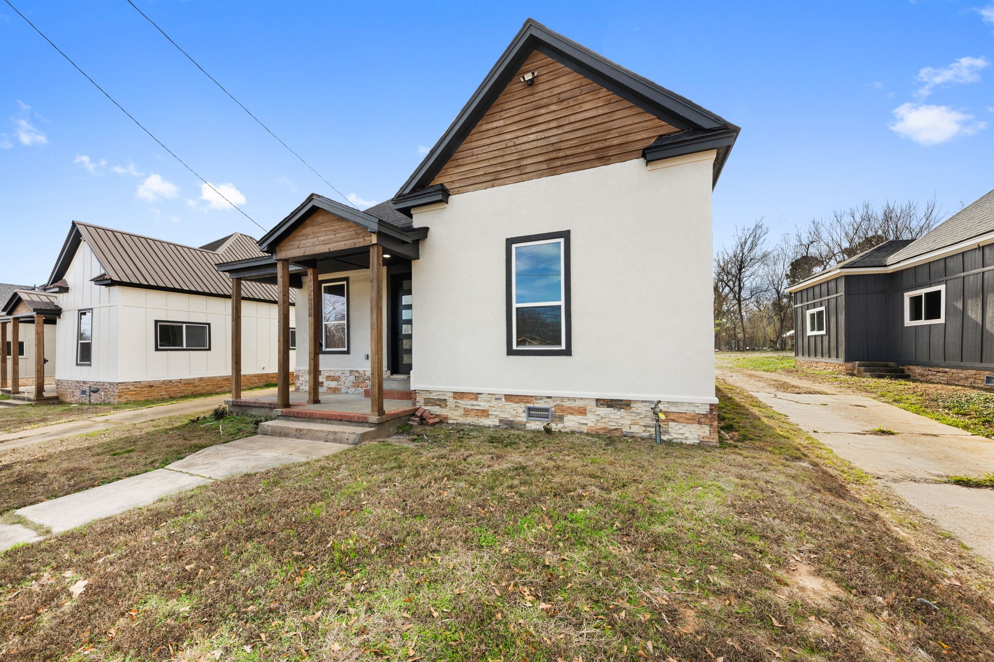 1269 Bonham Street Paris TX 75460