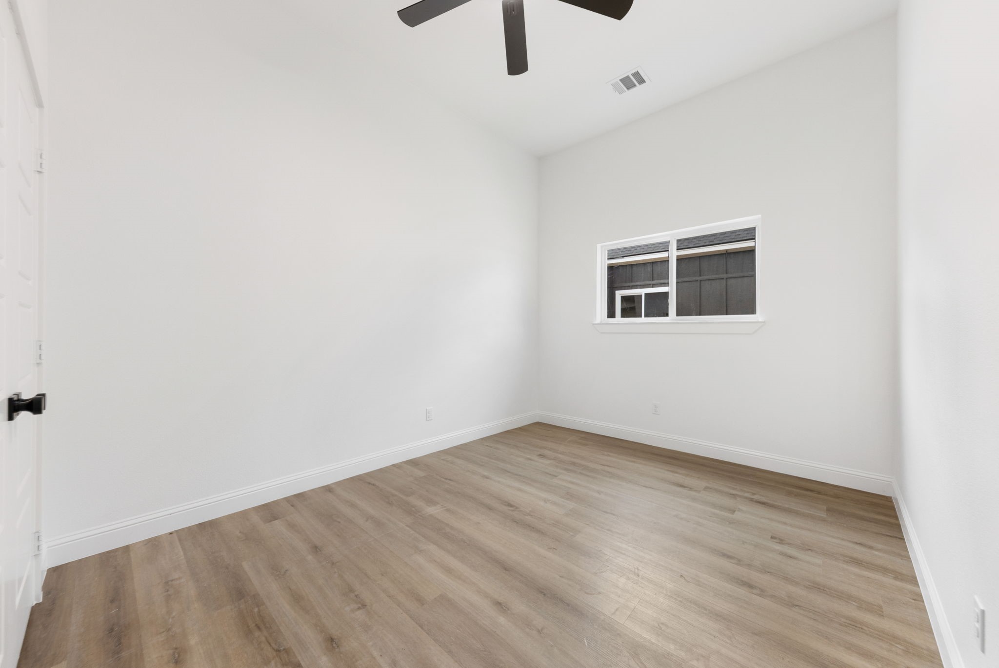 1269 Bonham Street Paris TX 75460