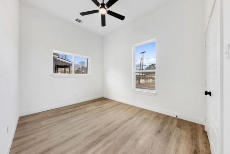 1269 Bonham Street Paris TX 75460