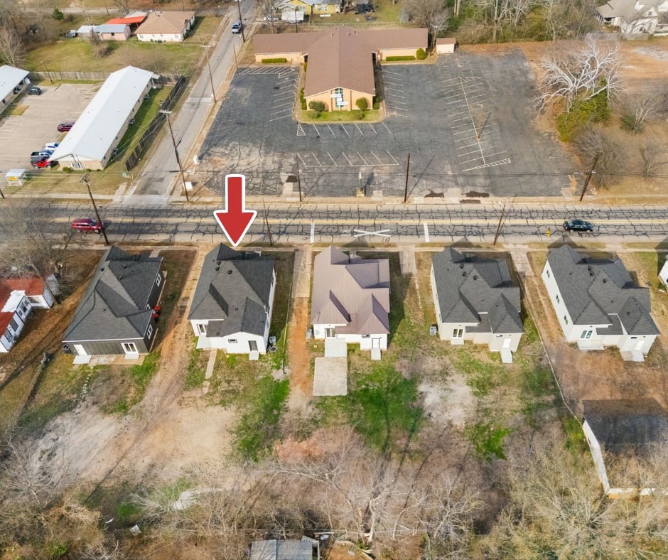 1269 Bonham Street Paris TX 75460