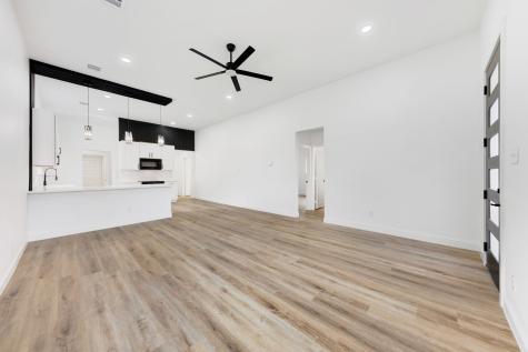 1269 Bonham Street Paris TX 75460
