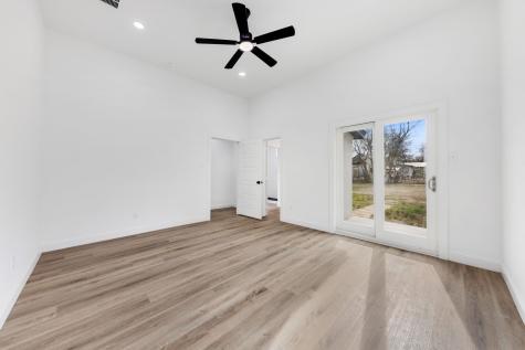 1269 Bonham Street Paris TX 75460