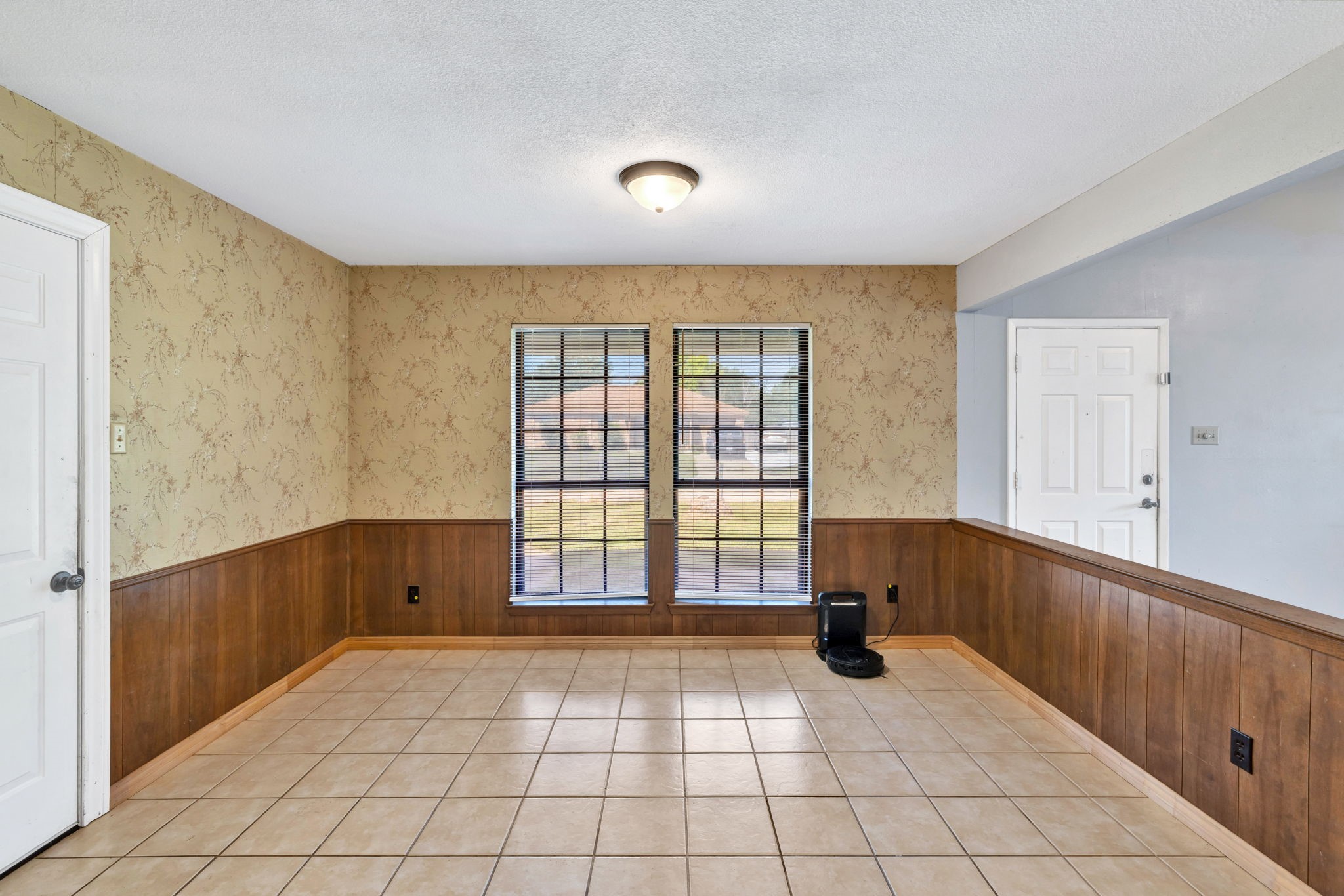 501 Post Oak Lane Burleson TX 76028