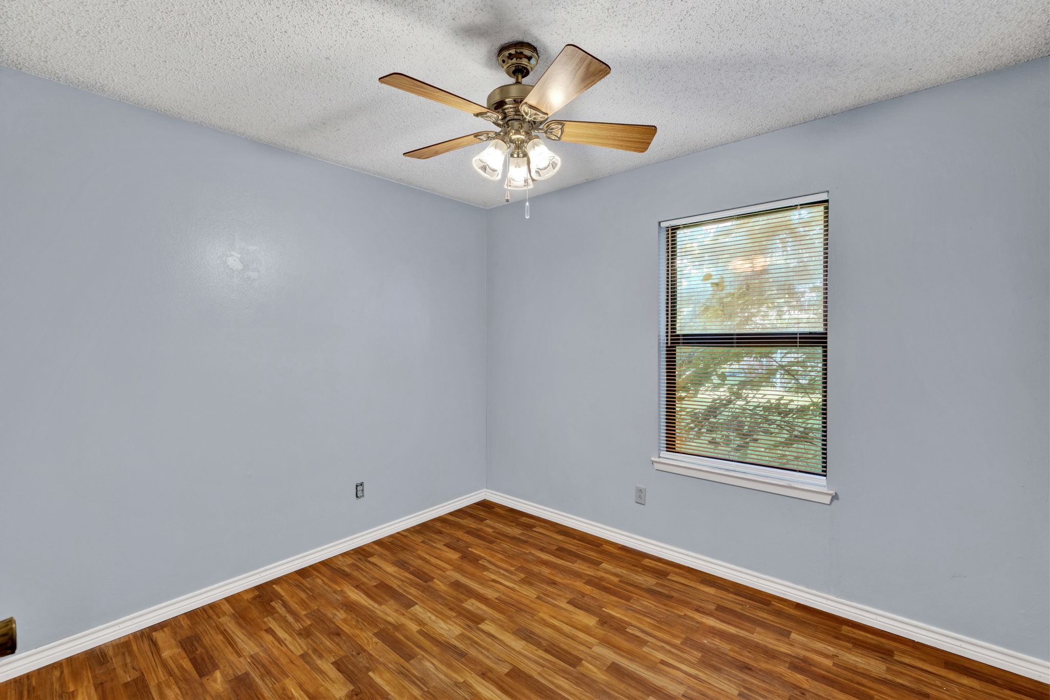 501 Post Oak Lane Burleson TX 76028