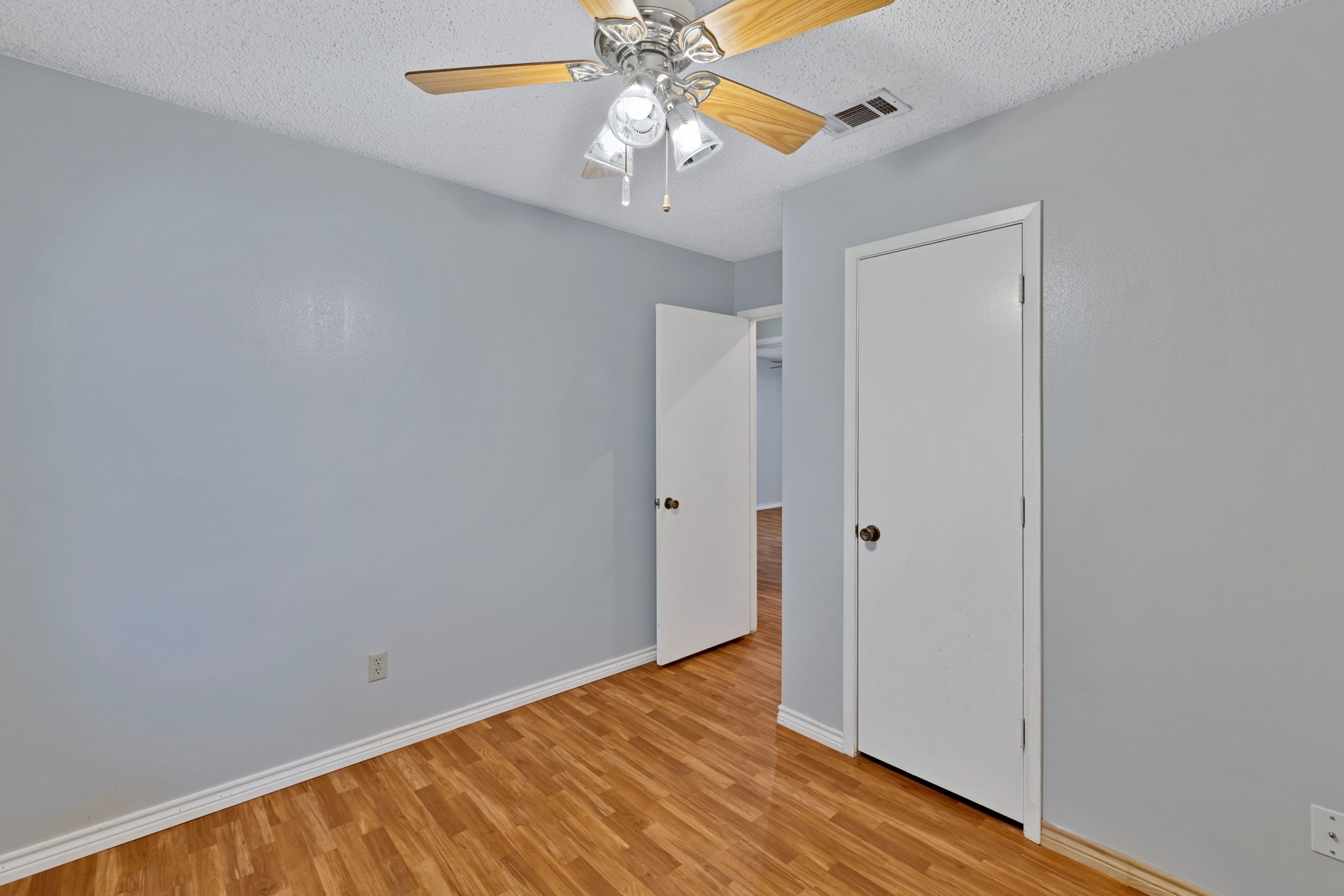 501 Post Oak Lane Burleson TX 76028