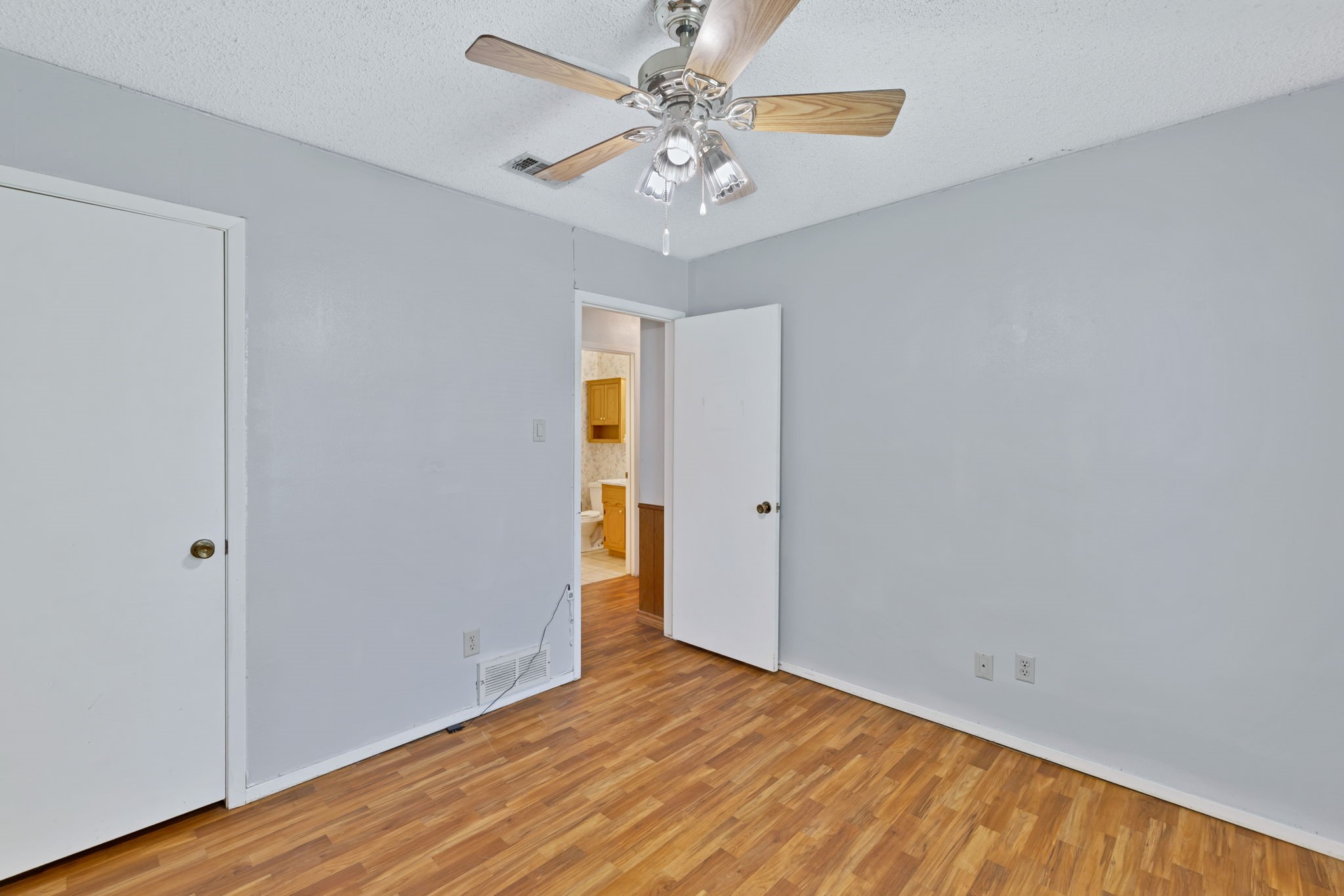 501 Post Oak Lane Burleson TX 76028
