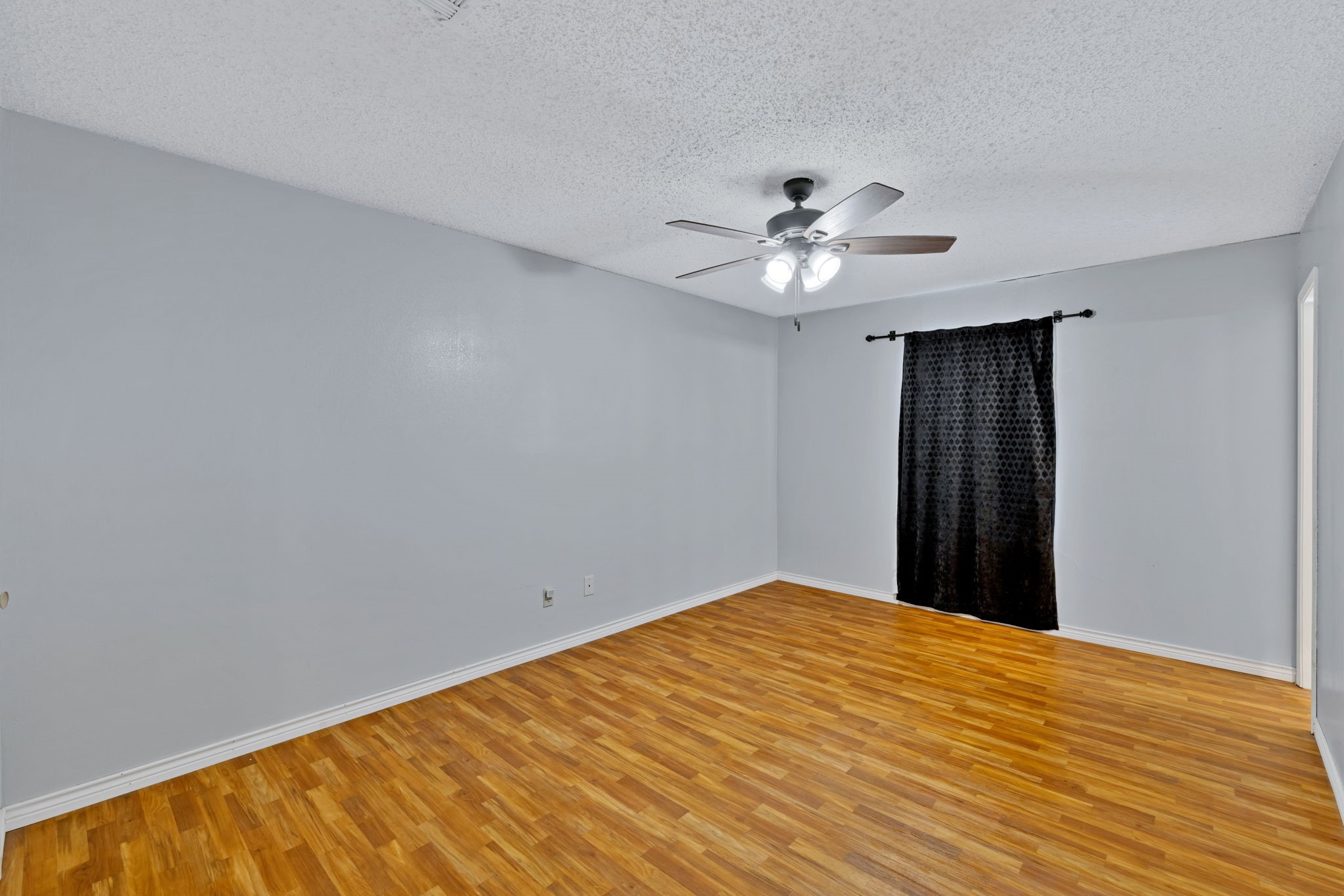 501 Post Oak Lane Burleson TX 76028