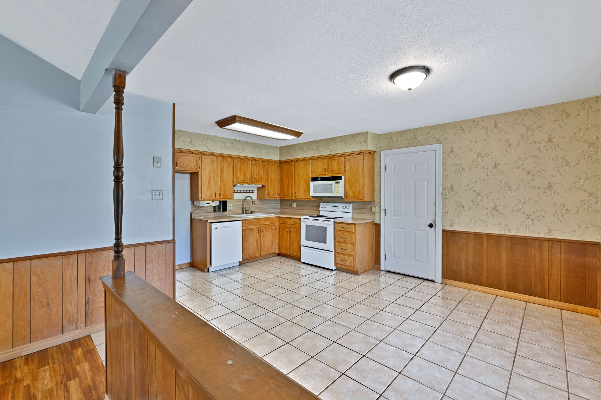 501 Post Oak Lane Burleson TX 76028