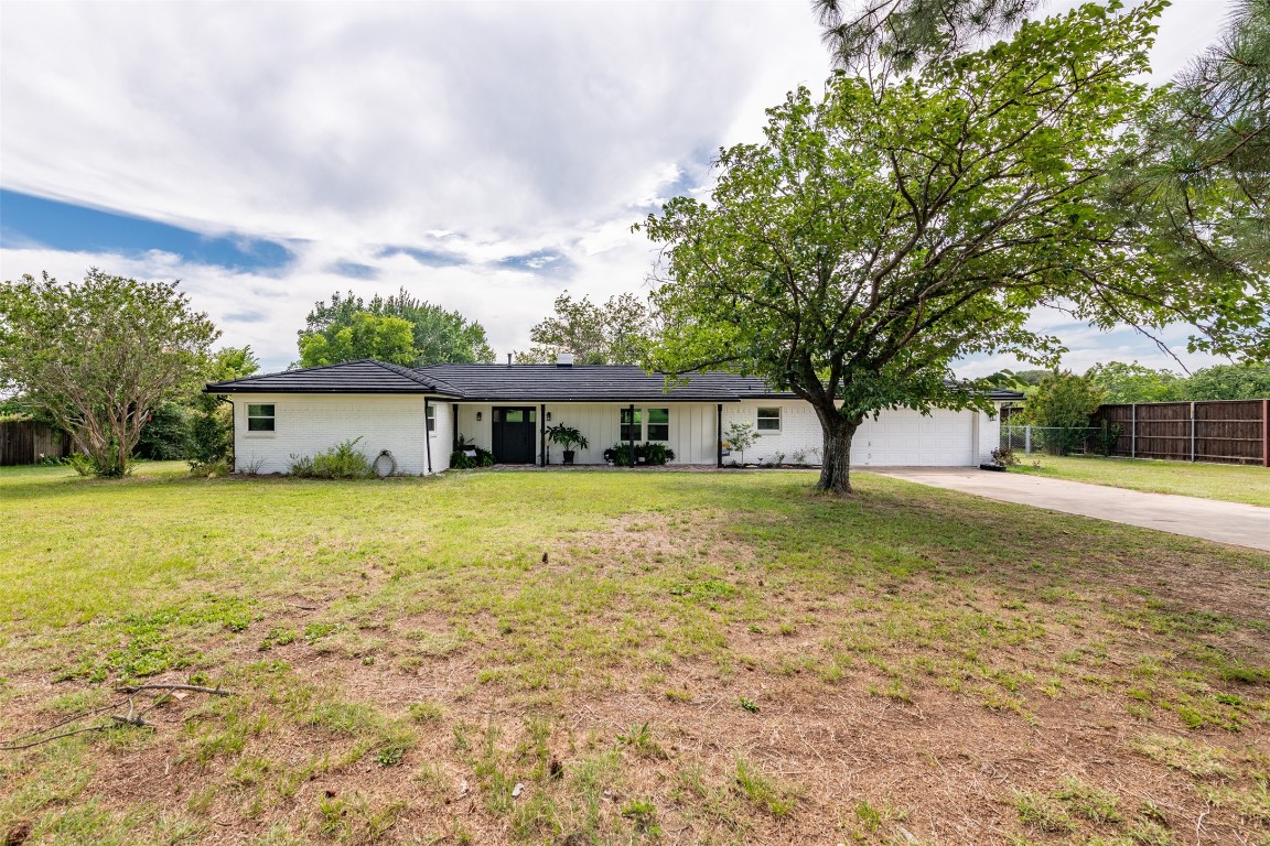 6818 Peaceful Valley Drive Burleson TX 76028