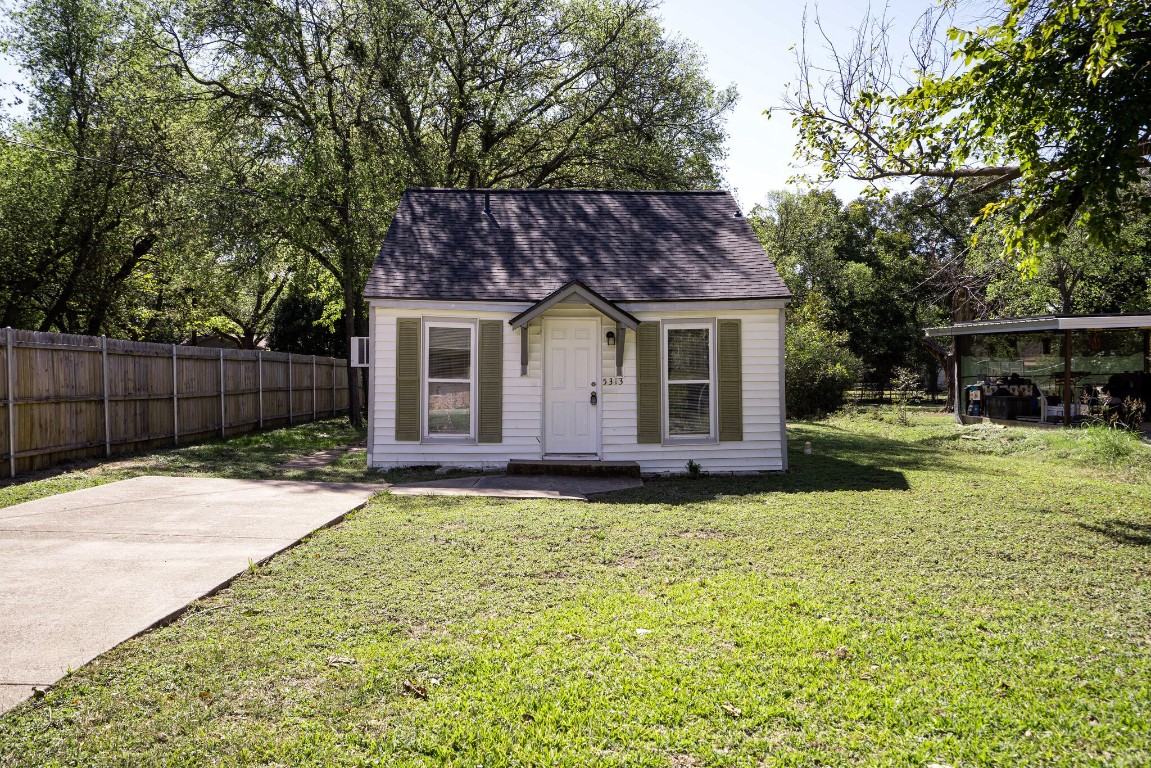 5313 Pomona Avenue River Oaks TX 76114