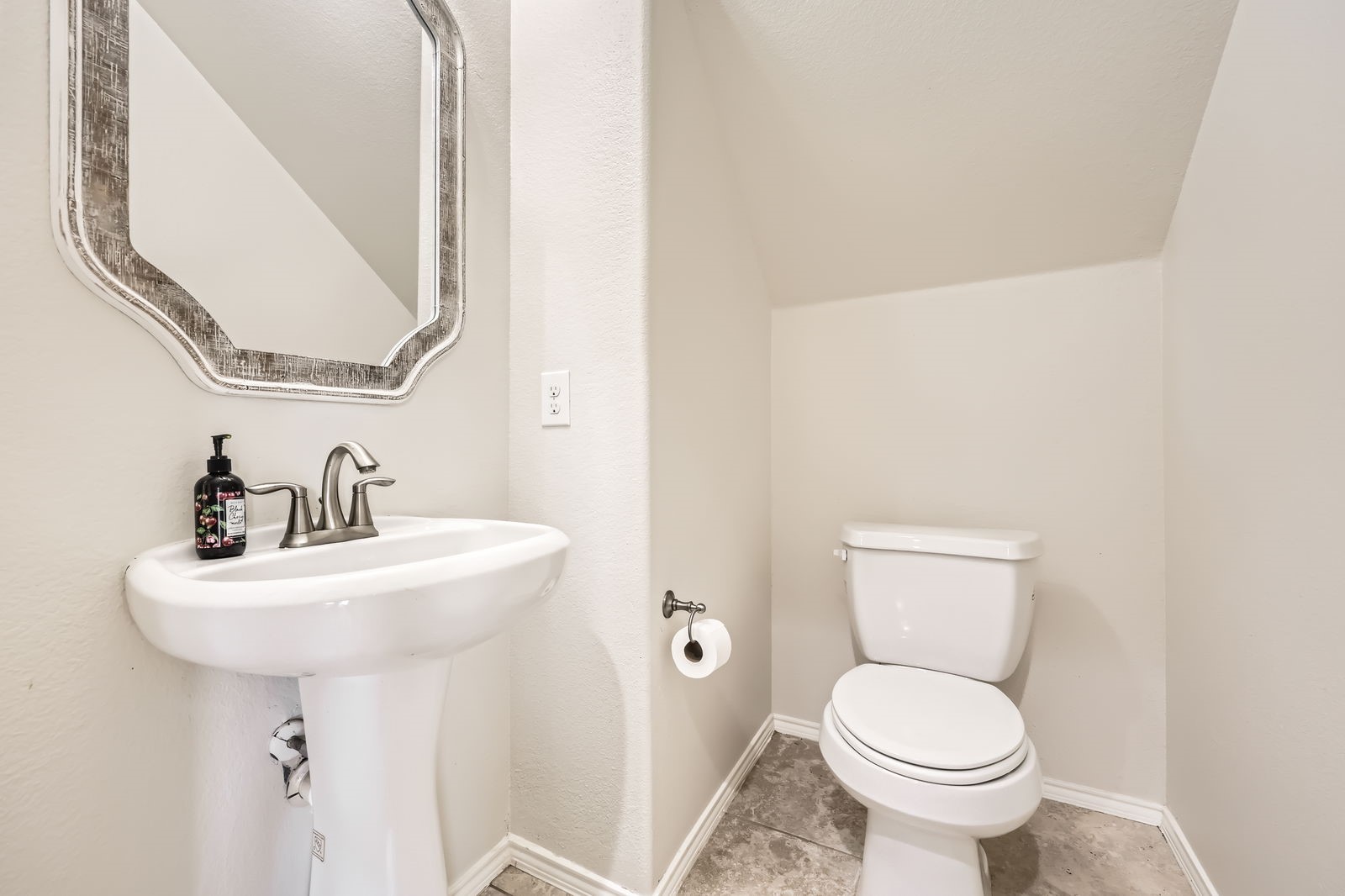 1017 Oarlock Drive Crowley TX 76036