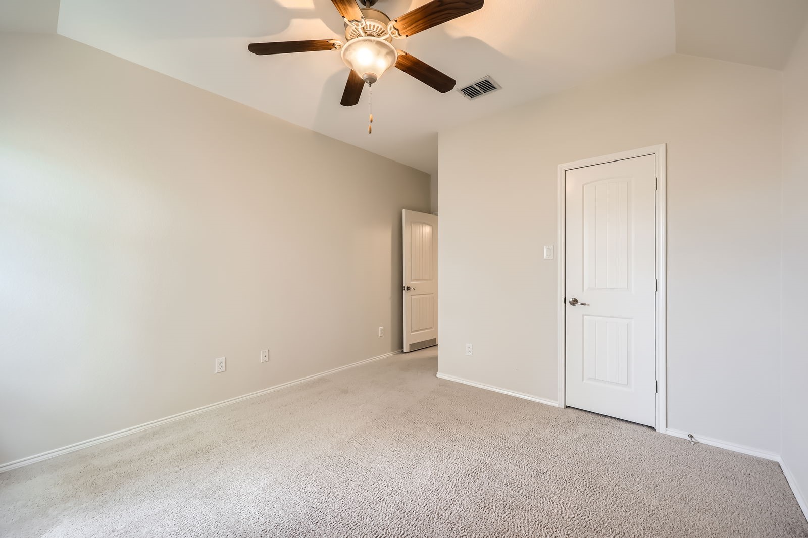 1017 Oarlock Drive Crowley TX 76036