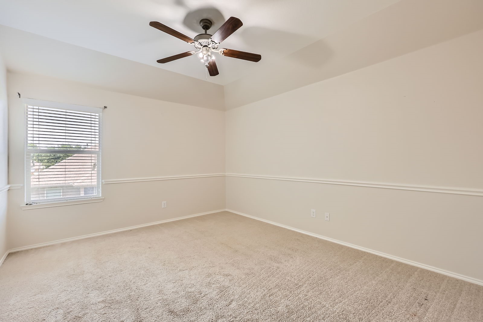 1017 Oarlock Drive Crowley TX 76036