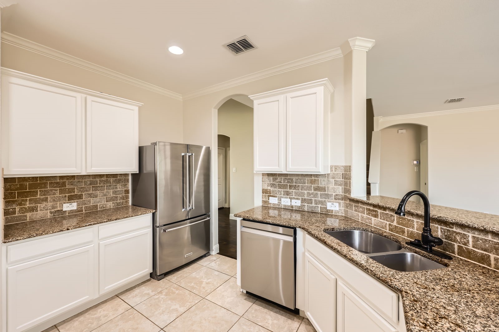 1017 Oarlock Drive Crowley TX 76036