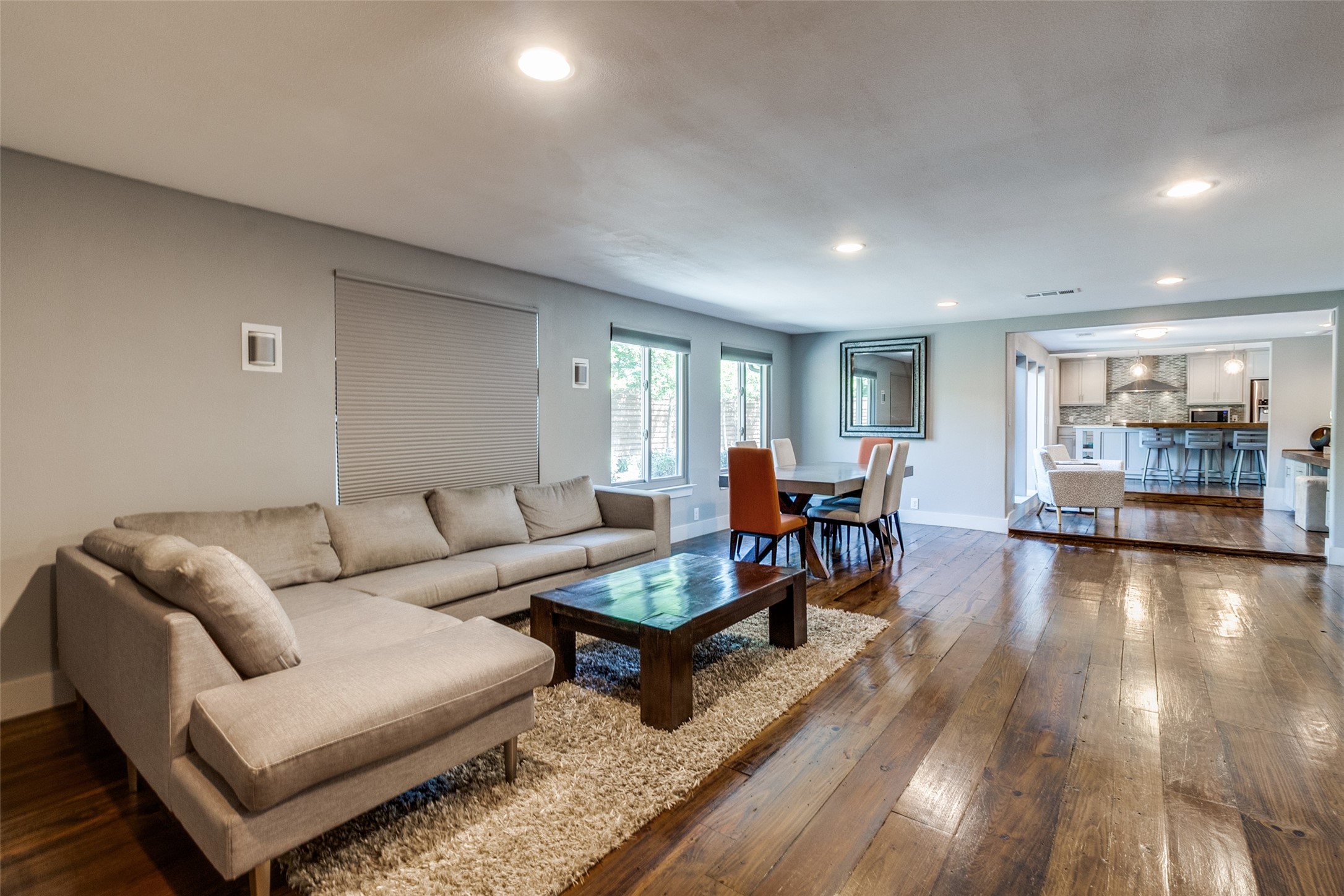 5323 Denton Drive Dallas TX 75235