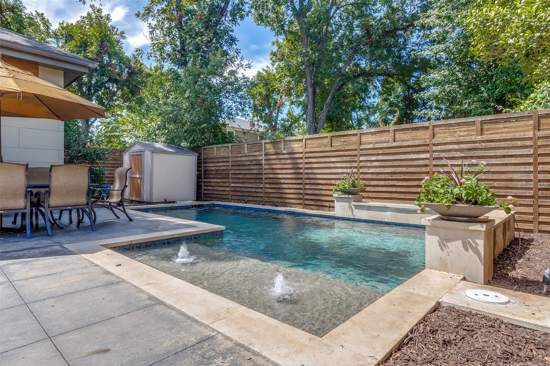 5323 Denton Drive Dallas TX 75235
