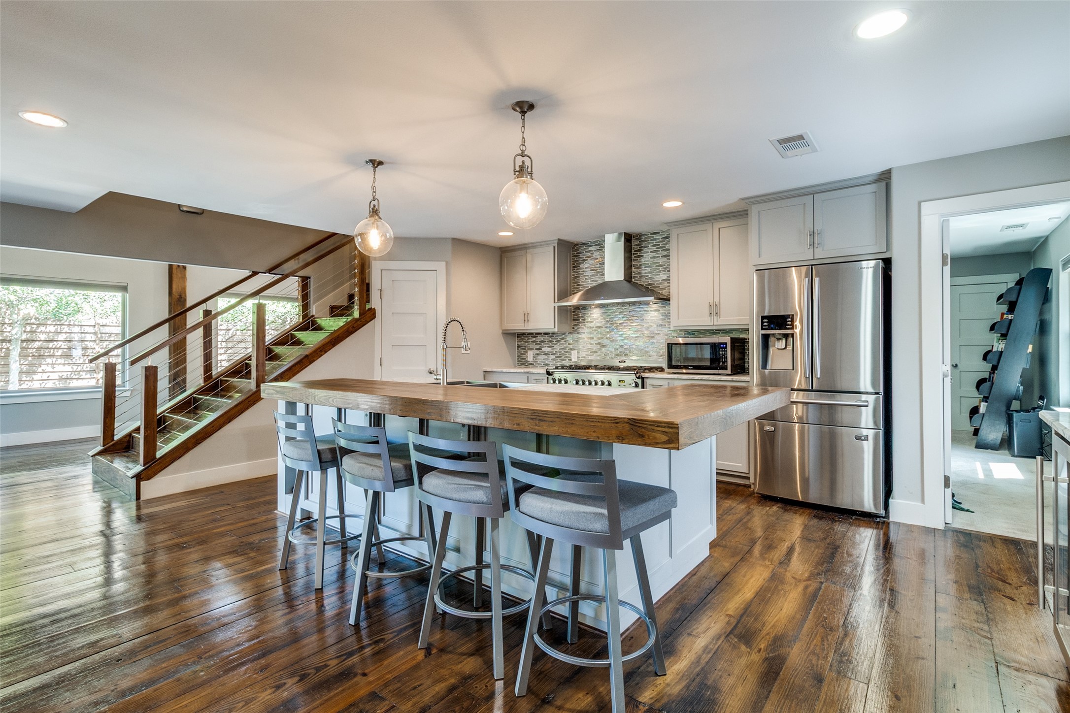 5323 Denton Drive Dallas TX 75235