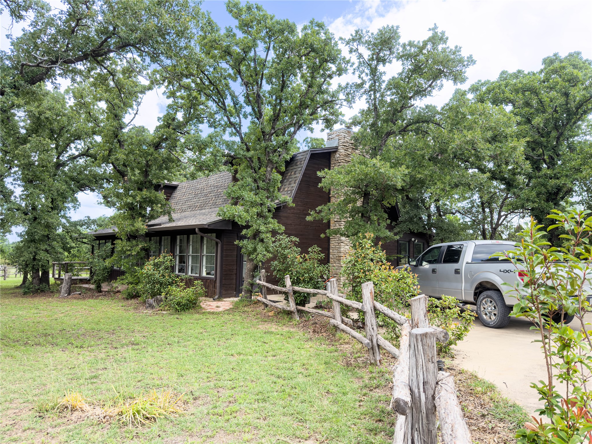 1102 NE 23rd Street Mineral Wells TX 76067