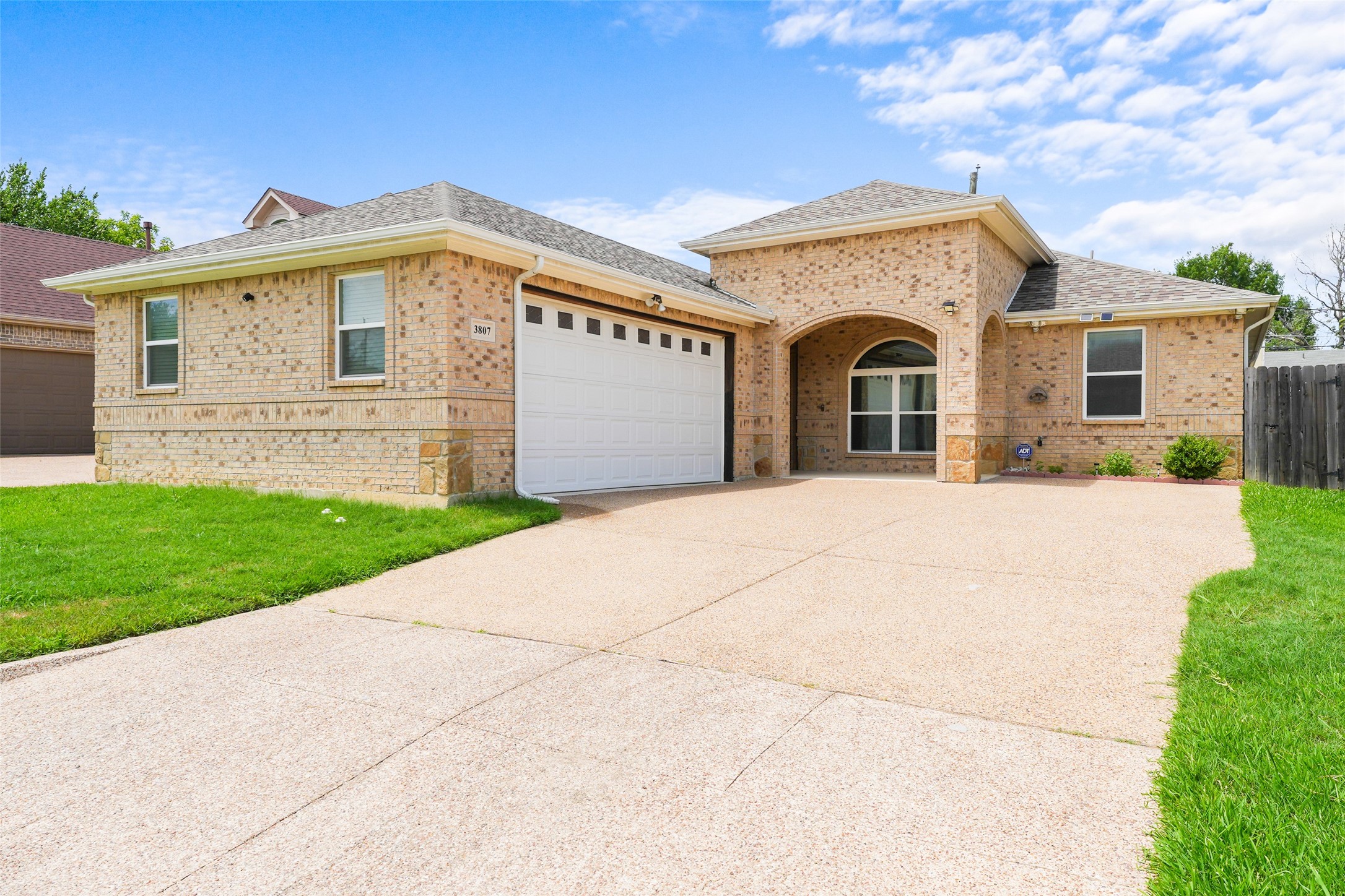 3807 Winding Road Arlington TX 76016