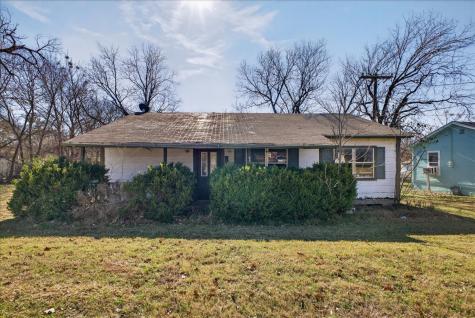 2512 Bridge Street Gatesville TX 76528