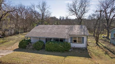 2512 Bridge Street Gatesville TX 76528